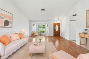 1444 Canberley Ct, Trinity, FL 34655 - Photo 2