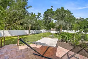 3328 Tobero Ln, Sarasota, FL 34235 - Photo 68