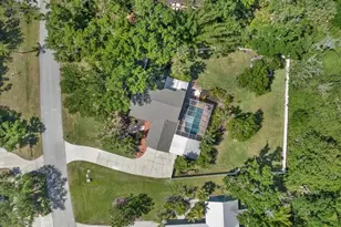 3328 Tobero Ln, Sarasota, FL 34235 - Photo 80