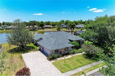 11218 Rivers Bluff Circle, Lakewood Ranch, FL 34202 - Photo 4