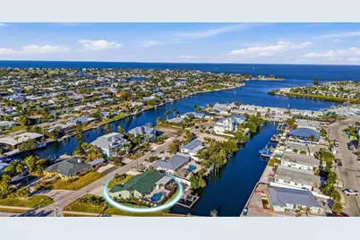 501 65th Street, Holmes Beach, FL 34217 - Photo 1