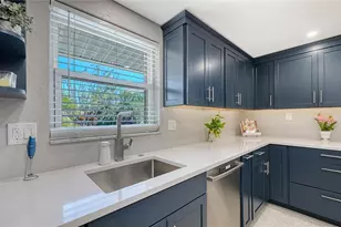 2614 Croton Ave, Sarasota, FL 34239 - Photo 18