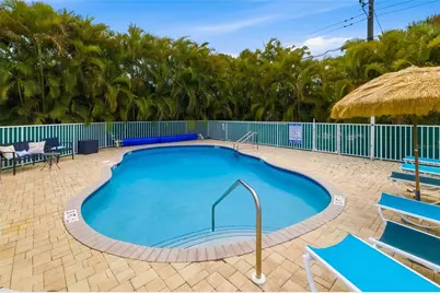 4001 Groveland Avenue, Sarasota, FL 34231 - Photo 28