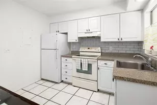 4001 Groveland Ave, Sarasota, FL 34231 - Photo 20