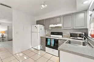 4001 Groveland Ave, Sarasota, FL 34231 - Photo 14