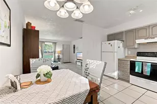 4001 Groveland Ave, Sarasota, FL 34231 - Photo 10
