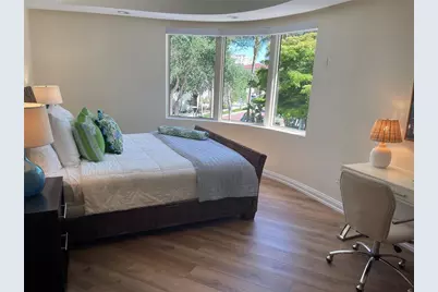 128 Golden Gate Point #202A, Sarasota, FL 34236 - Photo 26