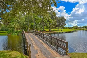 8025 Hampton Ct, University Park, FL 34201 - Photo 46