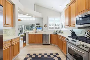 8025 Hampton Ct, University Park, FL 34201 - Photo 12