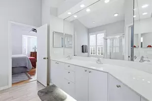 8025 Hampton Ct, University Park, FL 34201 - Photo 18