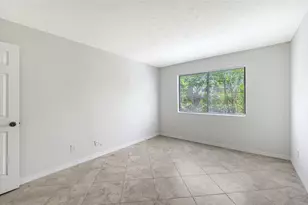 1720 Glenhouse Dr, Sarasota, FL 34231 - Photo 18