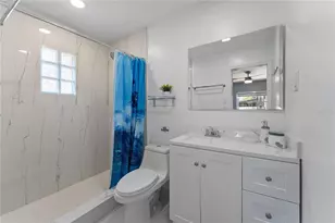 138 Pearl Ave, Sarasota, FL 34243 - Photo 18