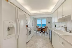 2425 Gulf Of Mexico Dr, Longboat Key, FL 34228 - Photo 6