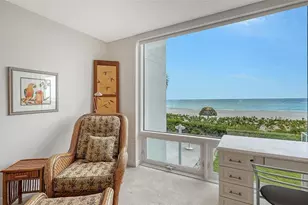2425 Gulf Of Mexico Dr, Longboat Key, FL 34228 - Photo 12