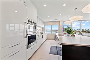 226 Golden Gate Point, Sarasota, FL 34236 - Photo 24