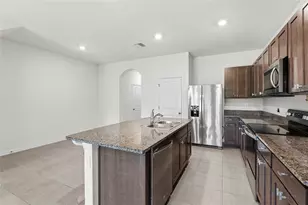 8652 Milestone Dr, Sarasota, FL 34238 - Photo 18