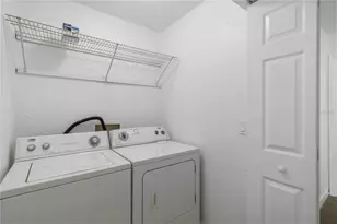 1125 Longfellow Way, Sarasota, FL 34243 - Photo 32