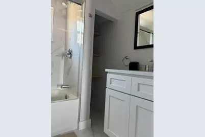 2570 Loma Linda Street, Sarasota, FL 34239 - Photo 12
