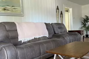 2570 Loma Linda St, Sarasota, FL 34239 - Photo 4