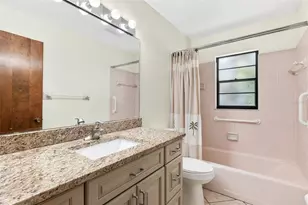4587 Friar Tuck Ln, Sarasota, FL 34232 - Photo 18