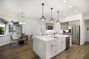 8009 Royal Birkdale Cir, Lakewood Ranch, FL 34202 - Photo 22