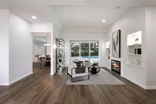 8009 Royal Birkdale Cir, Lakewood Ranch, FL 34202 - Photo 14