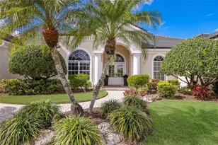 8009 Royal Birkdale Cir, Lakewood Ranch, FL 34202 - Photo 6