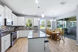 5721 Silverbridge Trl, Bradenton, FL 34211 - Photo 10