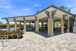 319 Compass Point Dr, Bradenton, FL 34209 - Photo 52