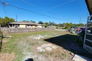 6947 Brentford Rd, Sarasota, FL 34241 - Photo 16