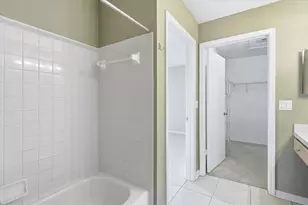 4033 Crockers Lake Blvd, Sarasota, FL 34238 - Photo 18