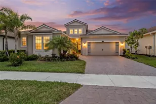 8620 Sundance Loop, Sarasota, FL 34238 - Photo 2
