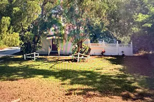 5005 31st St W, Bradenton, FL 34207 - Photo 2