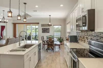 7657 Ridgelake Circle, Bradenton, FL 34203 - Photo 10