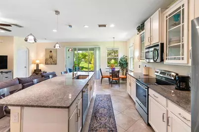 6228 35th Court E, Bradenton, FL 34203 - Photo 10