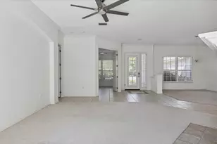 8501 Park Shore Ln, Sarasota, FL 34238 - Photo 6