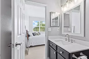 3825 Parkridge Cir, Sarasota, FL 34243 - Photo 26