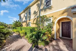 8106 Moonstone Dr, Sarasota, FL 34233 - Photo 4