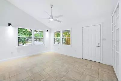 902 37th Street W, Bradenton, FL 34205 - Photo 4