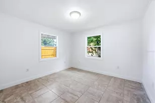 902 37th St W, Bradenton, FL 34205 - Photo 16
