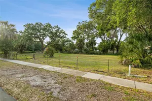 1207 34th St, Sarasota, FL 34234 - Photo 1
