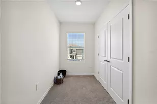 8924 Milestone Dr, Sarasota, FL 34238 - Photo 16