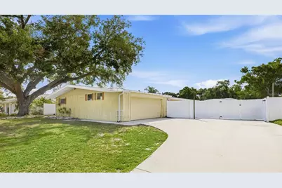 616 Saint Andrews Drive, Sarasota, FL 34243 - Photo 26