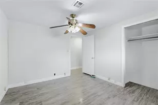 616 St Andrews Dr, Sarasota, FL 34243 - Photo 16