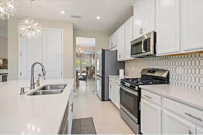 9085 Luna Lane, Sarasota, FL 34241 - Photo 8