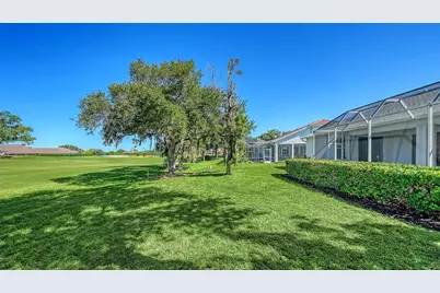 8928 Whitemarsh Avenue, Sarasota, FL 34238 - Photo 10