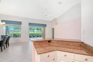 8928 Whitemarsh Ave, Sarasota, FL 34238 - Photo 26