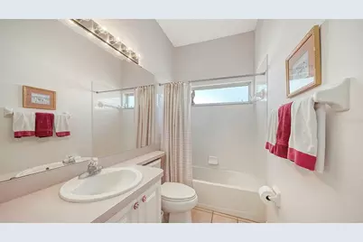 8928 Whitemarsh Avenue, Sarasota, FL 34238 - Photo 38