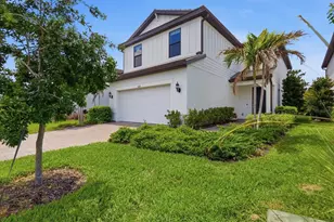 6126 Bluestar Ct, Lakewood Ranch, FL 34211 - Photo 2