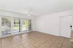 2948 Clark Rd, Sarasota, FL 34231 - Photo 8